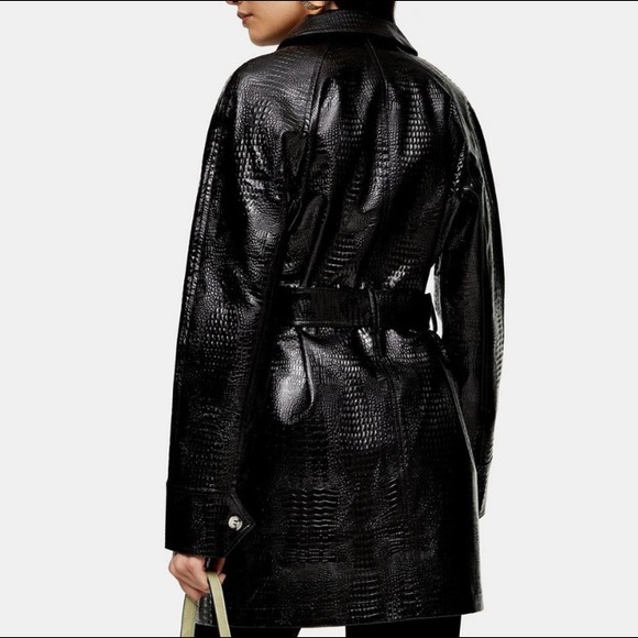 black belted faux croc embossed shacket - Picture 7 of 7